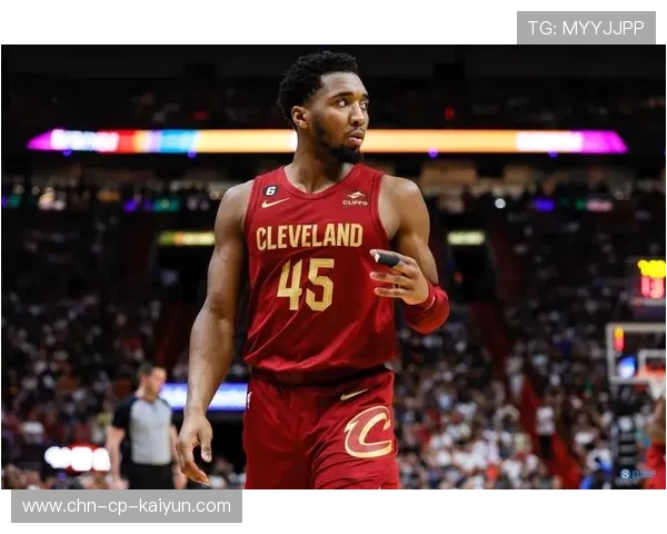 米切尔推进突破强打得手，骑士攻守平衡